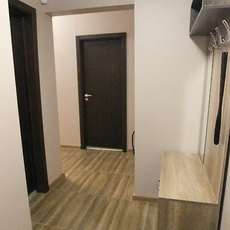 Niki Apartment *