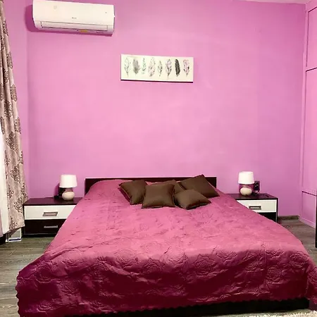 شقة Niki